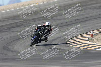 media/Oct-30-2025-Racers Edge (Thu) [[dabbdaf680]]/3-B Group/Session 2 (Bowl Exit)/